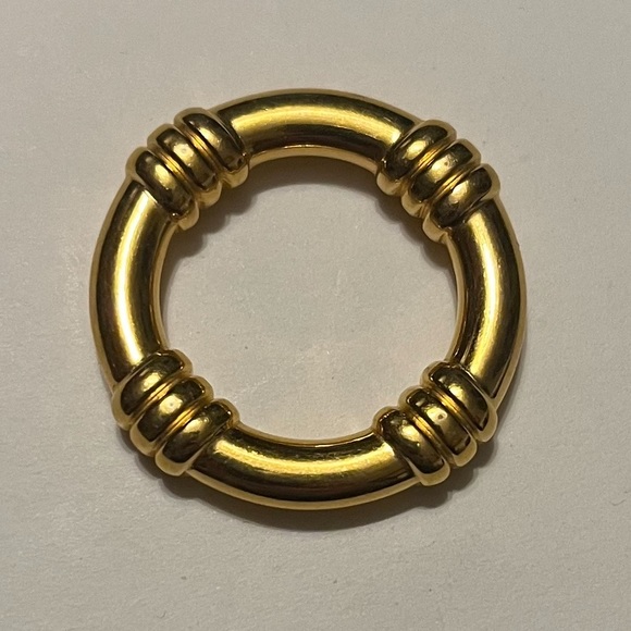 HERMÈS Bouet Gold Plated Women's Scarf Ring Like New (box not included) - Picture 5 of 10
